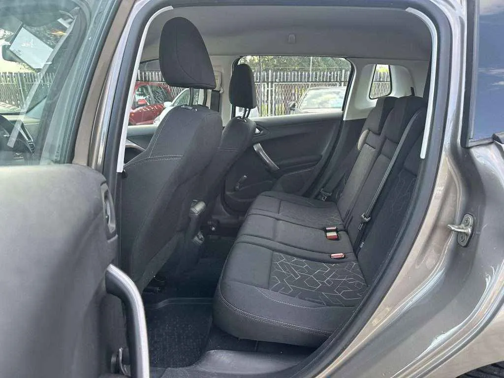 PEUGEOT 2008 Avtomatik - 1.6 e-HDI - 2014г