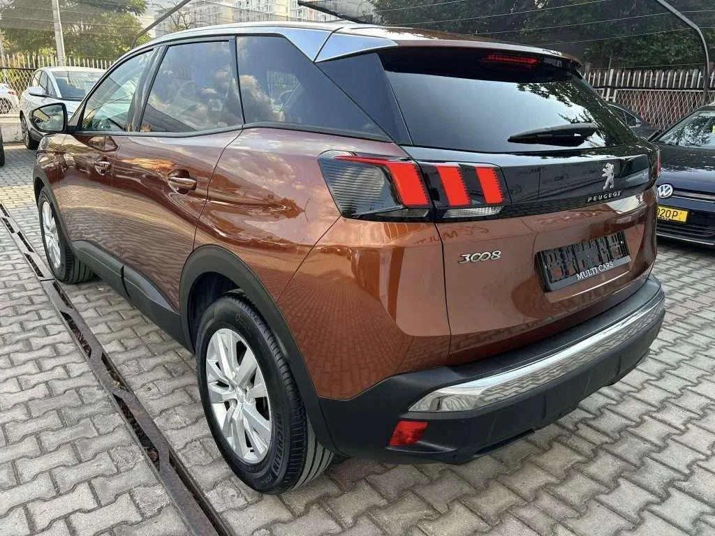 PEUGEOT 3008 - 1.5 HDI - 2020г.