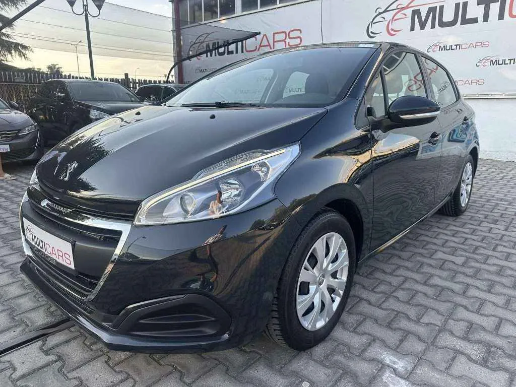 PEUGEOT 208 - 1.2 PureTech - 2017г.