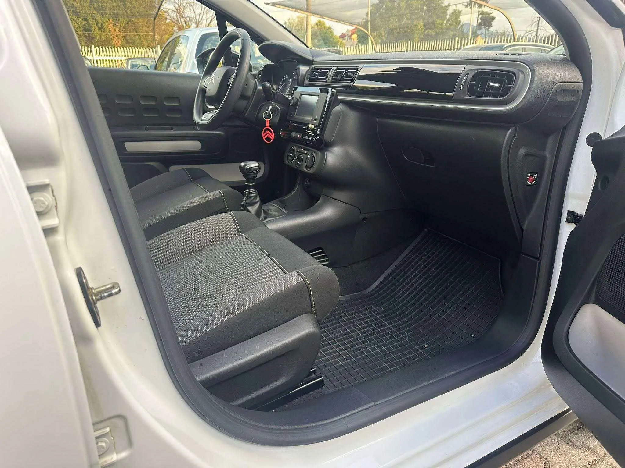 CITROEN C3 Facelift - 1.2 HDI - 2021г.