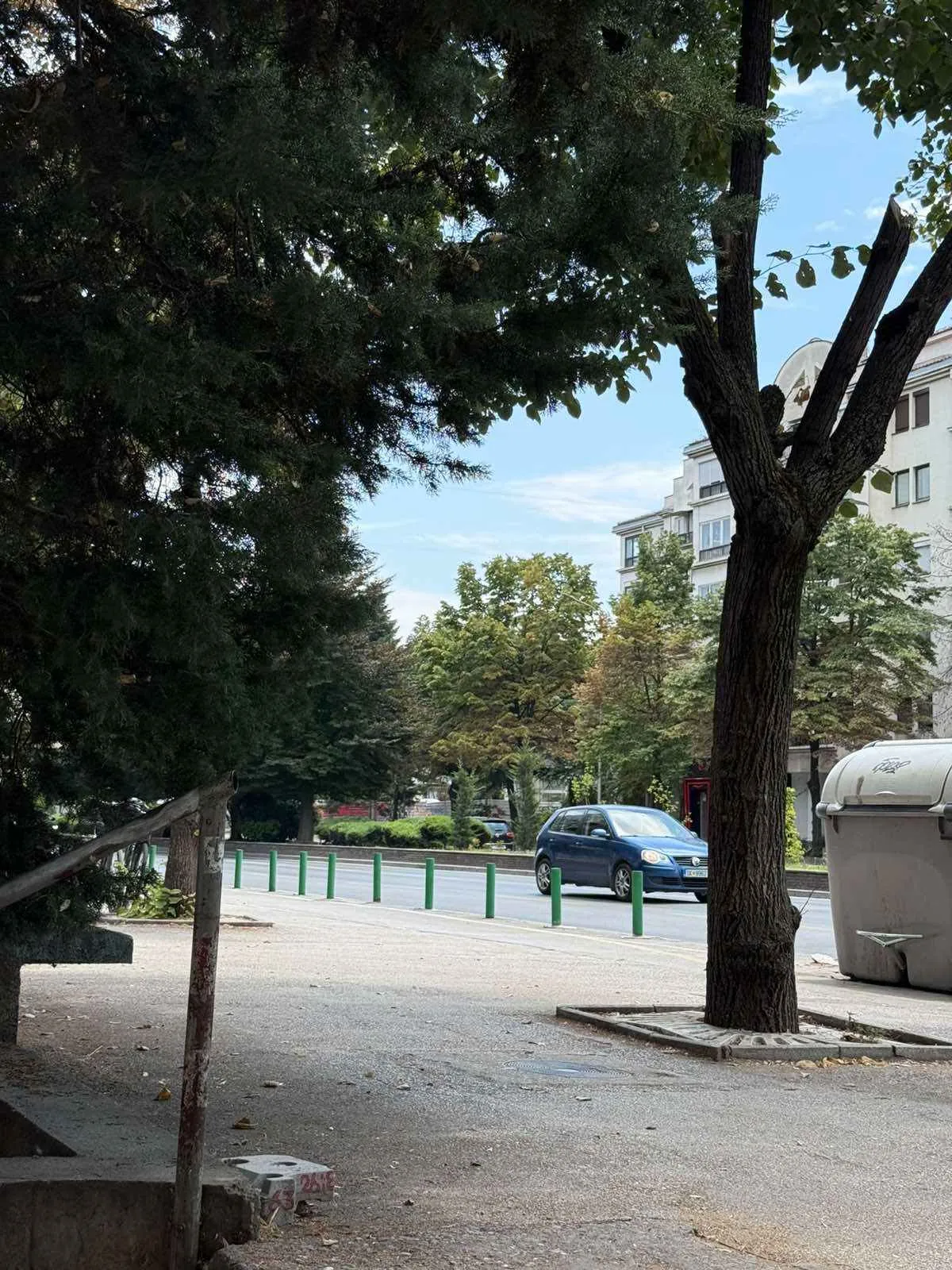 Деловен простор со магацин