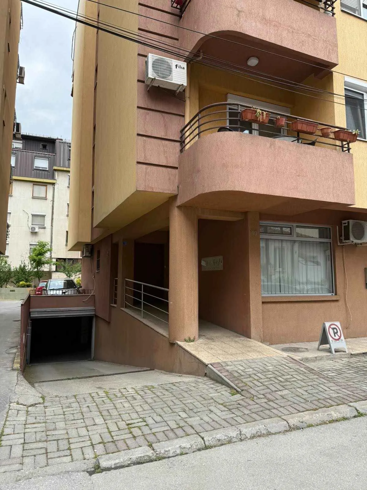 Подземно паркинг место