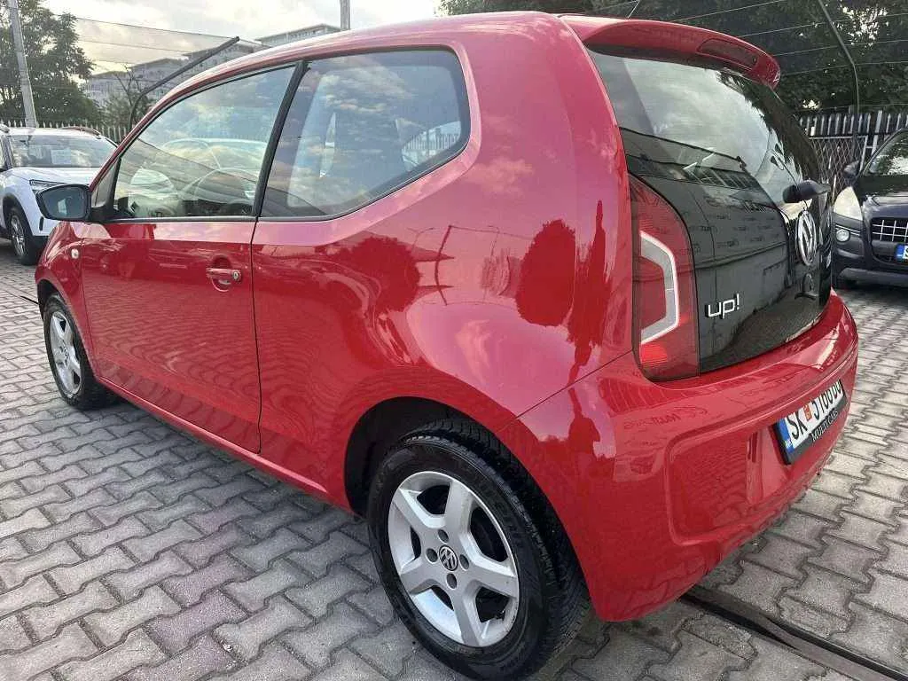 VW UP - 1.0 MPI Avtomatik - 2012г.