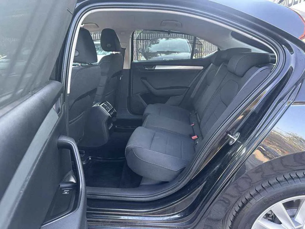 SKODA SUPERB - 2.0 TDI - 2018г.