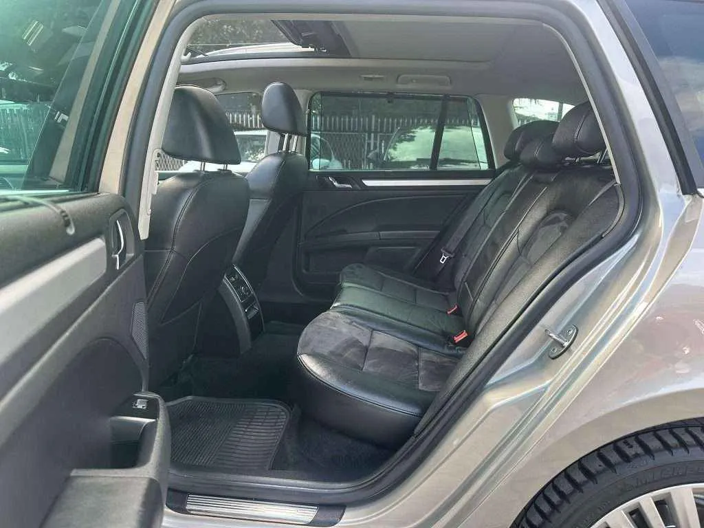 SKODA SUPERB - 2.0 TDI (DSG) - 2014г.