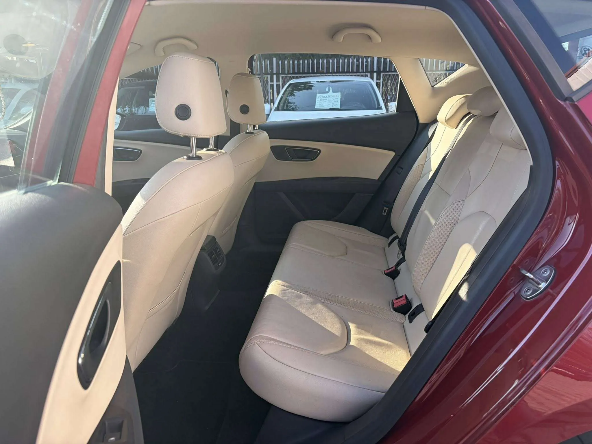 SEAT LEON - 1.6 TDI - 2015г.