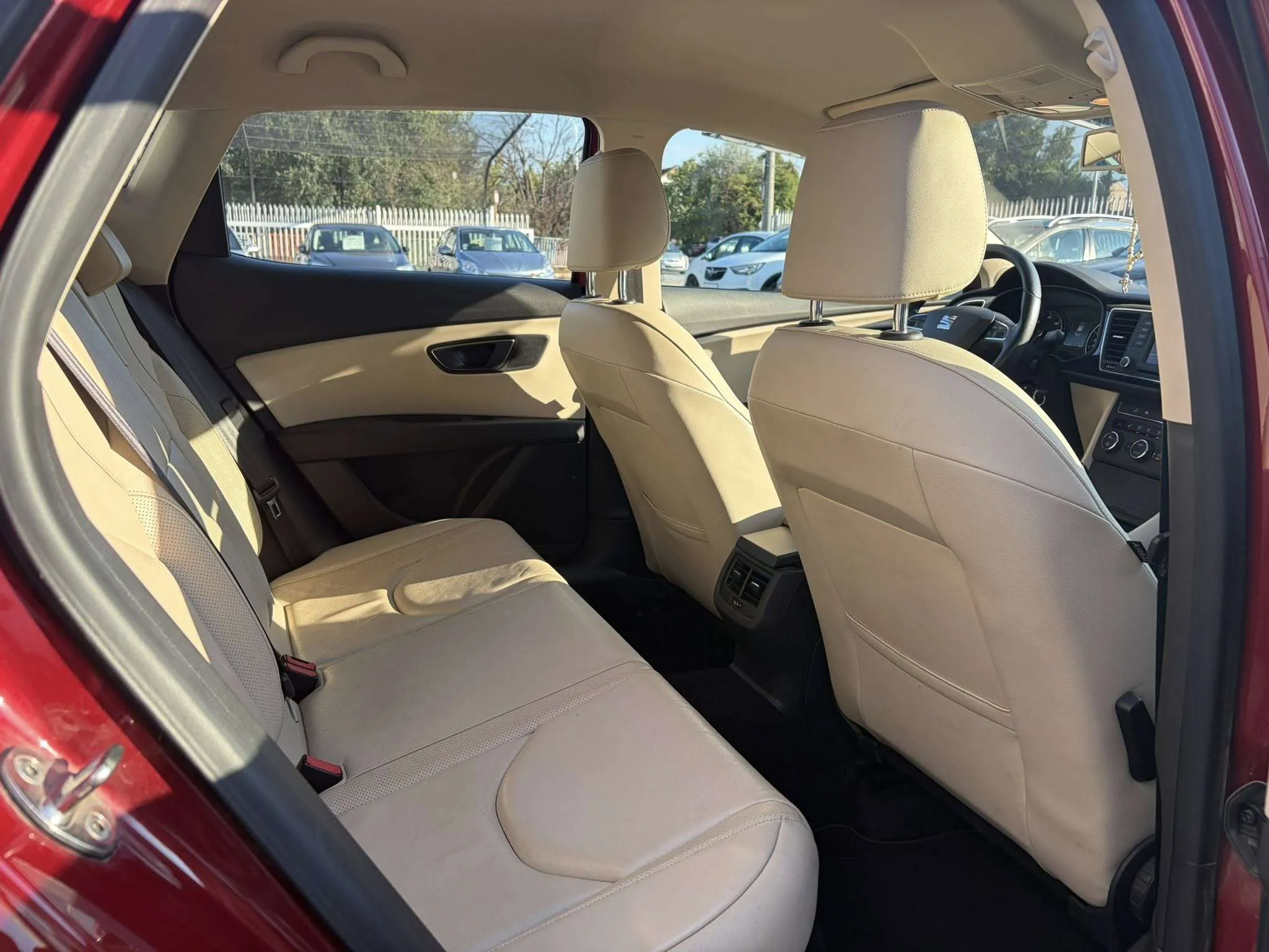 SEAT LEON - 1.6 TDI - 2015г.