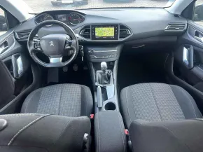 PEUGEOT 308 Facelift - 1.5 Blue-HDI - 2019г.