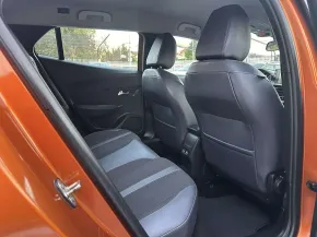 PEUGEOT 2008 Allure - 1.5 Blue-HDI - 2020г